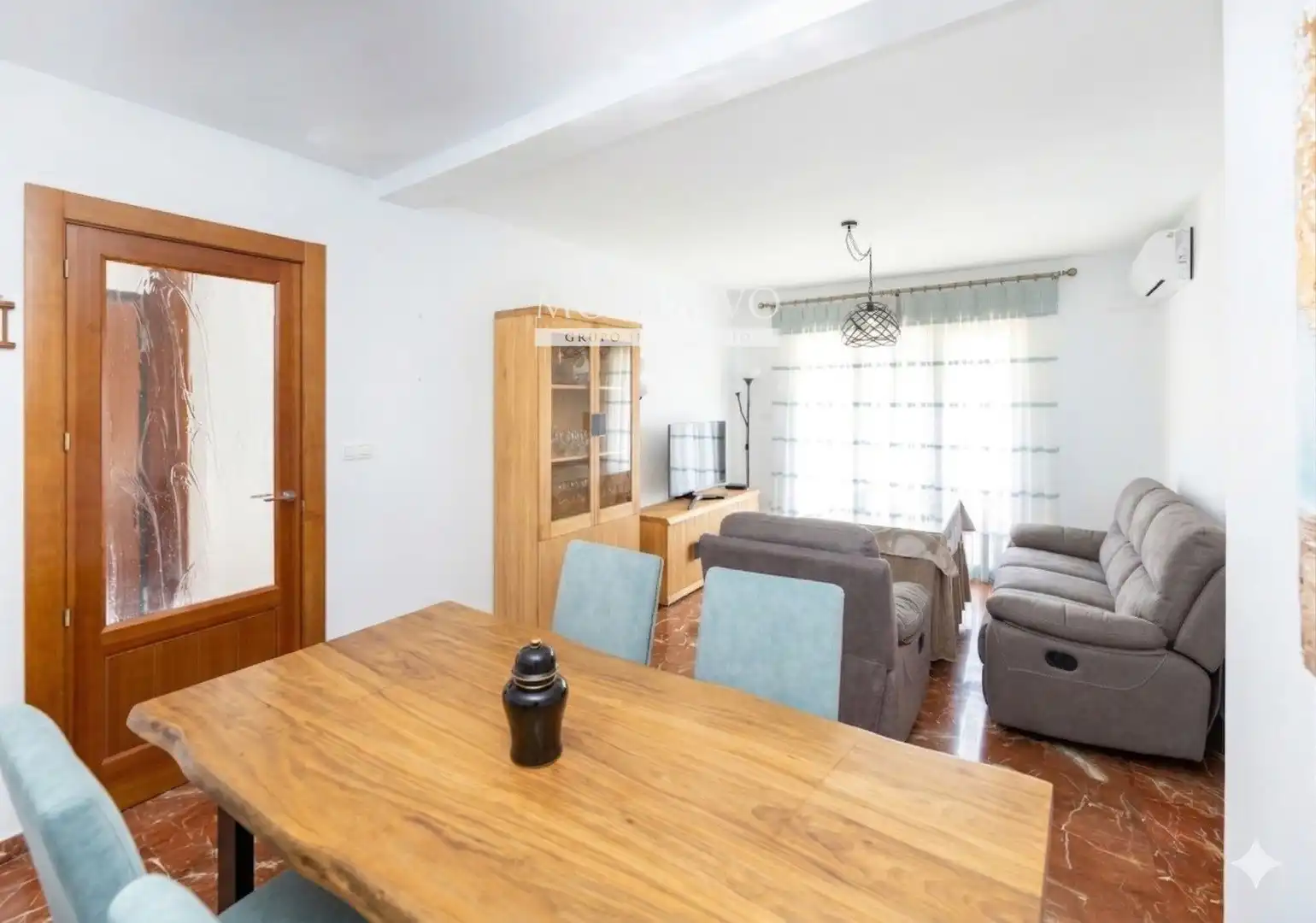 Dining room of Flat for rent in  Granada Capital  with Air Conditioner, Swimming Pool and Furnished