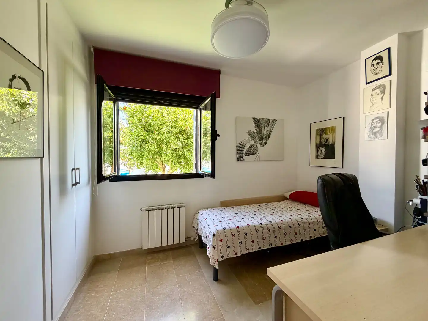 Habitación de Casa o chalet en venta en Albolote con Aire acondicionado, Calefacción y Jardín privado
