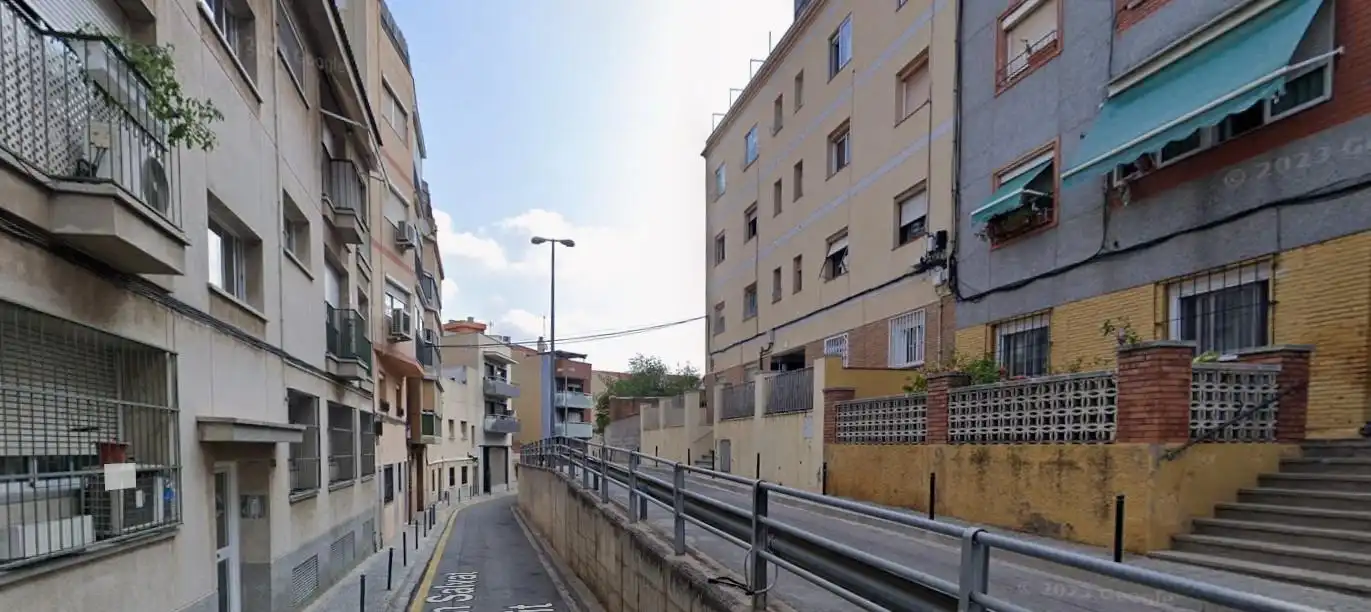 Flat for sale in JOAN SALVAT I PAPASSEIT