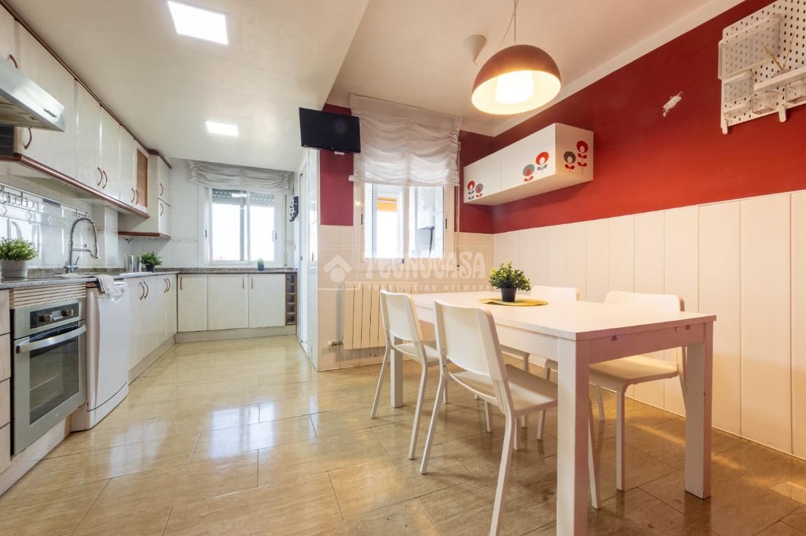 Kitchen of Flat for sale in  Tarragona Capital  with Air Conditioner and Heating
