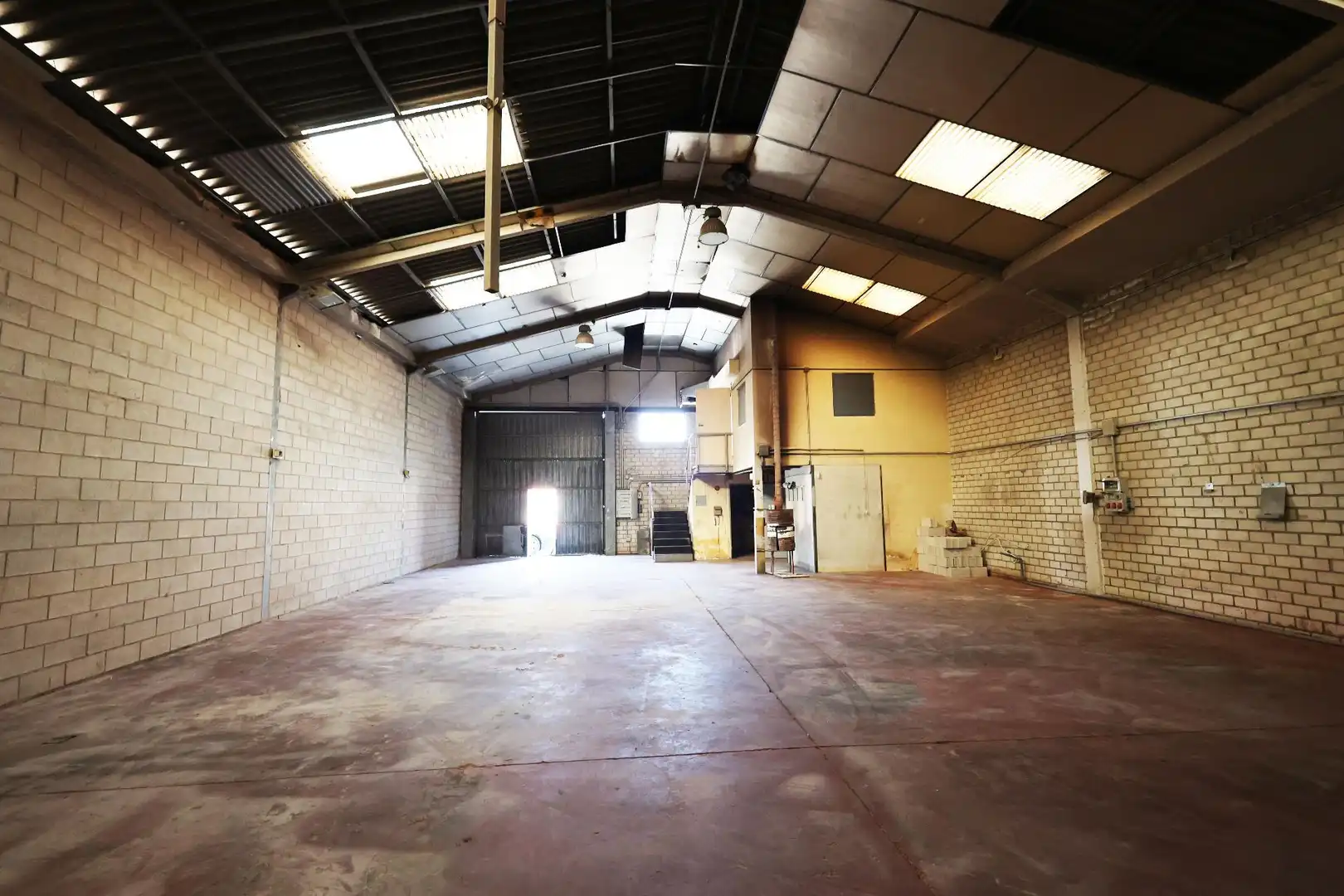 Nave industrial in vendita a Altos del Olivar - El Caracol, imagen 2