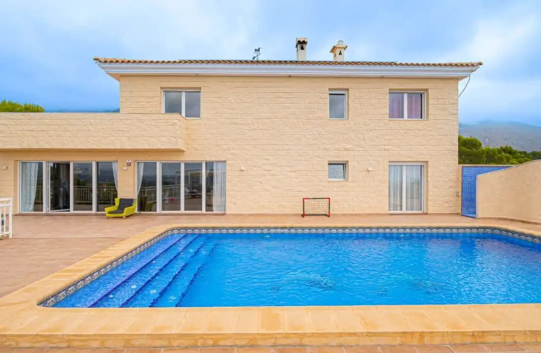 Piscina de Casa o chalet en venta en Altea con Aire acondicionado, Jardín privado y Trastero