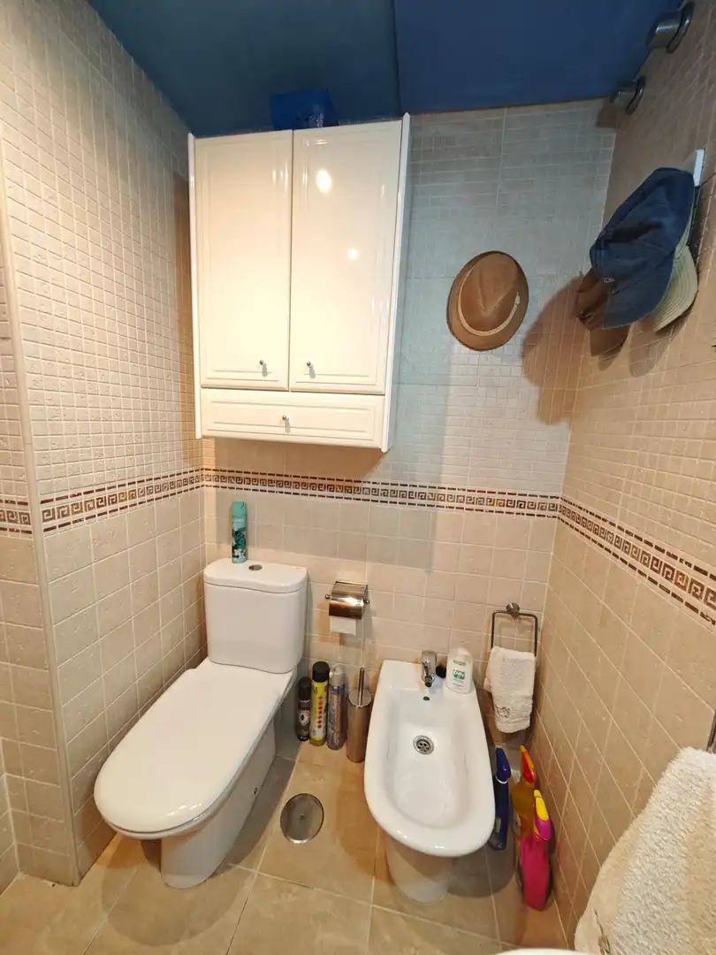 Baño de Apartamento en venta en Chiclana de la Frontera con Jardín privado, Terraza y Amueblado