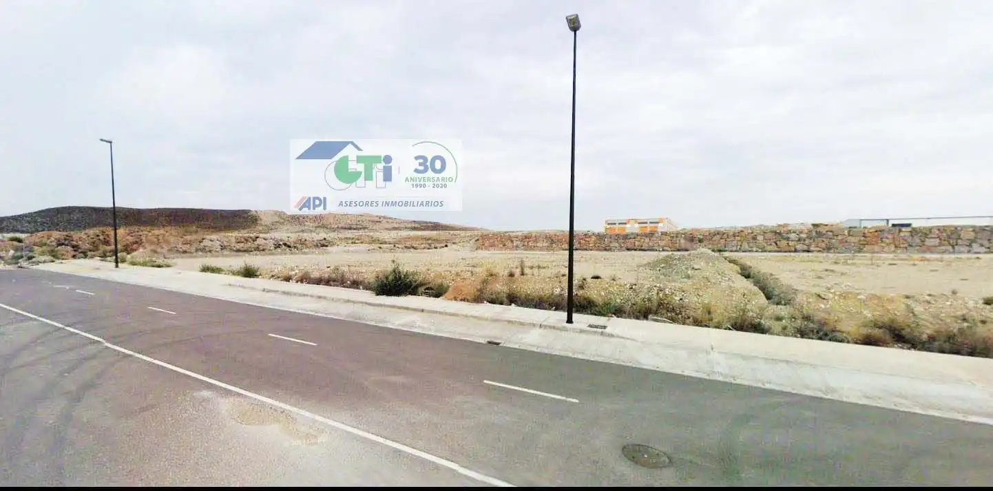 Terreni e lotti in vendita a CALLE RIELLA, imagen 4