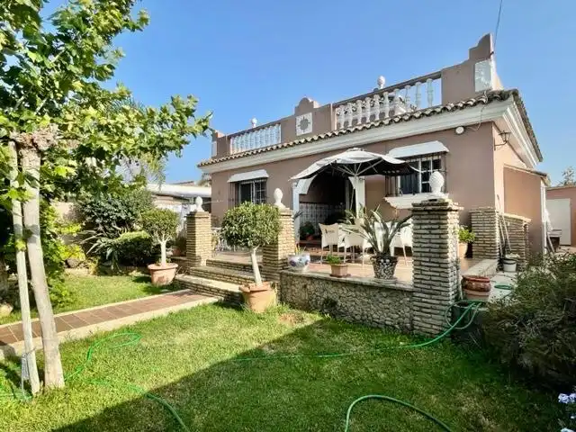 Casa o xalet en venda a Las Lagunas - Campano