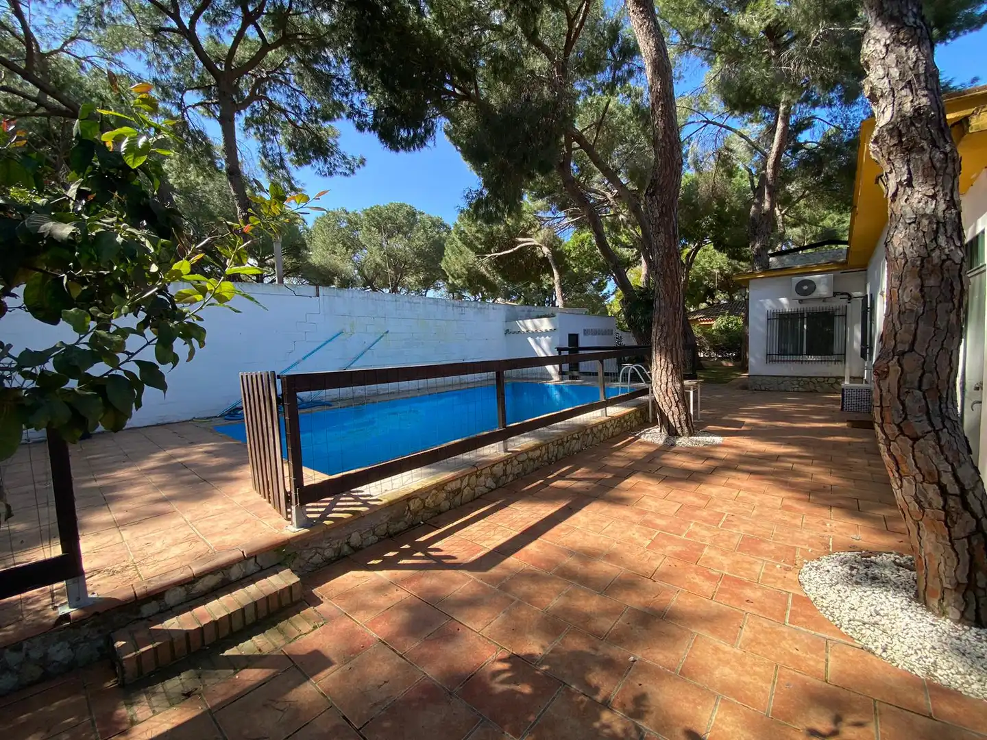 Piscina de Casa o xalet en venda en Alcalá de Guadaira amb Calefacció, Jardí privat i Terrassa