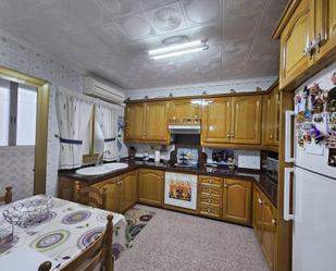 Kitchen of Flat for sale in Elche / Elx  with Air Conditioner, Heating and Balcony