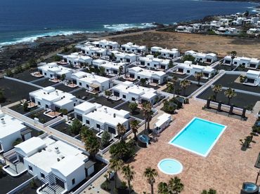 Casa pareada con piscina en venta en Calle de Portugal