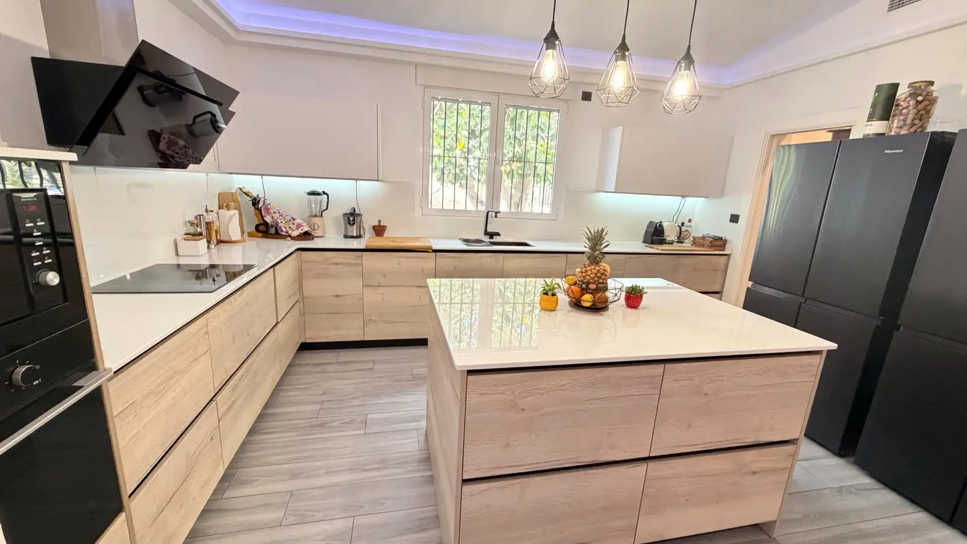 Küche von Haus oder Chalet zum Verkauf in Elche / Elx mit Klimaanlage, Heizung und Privatgarten