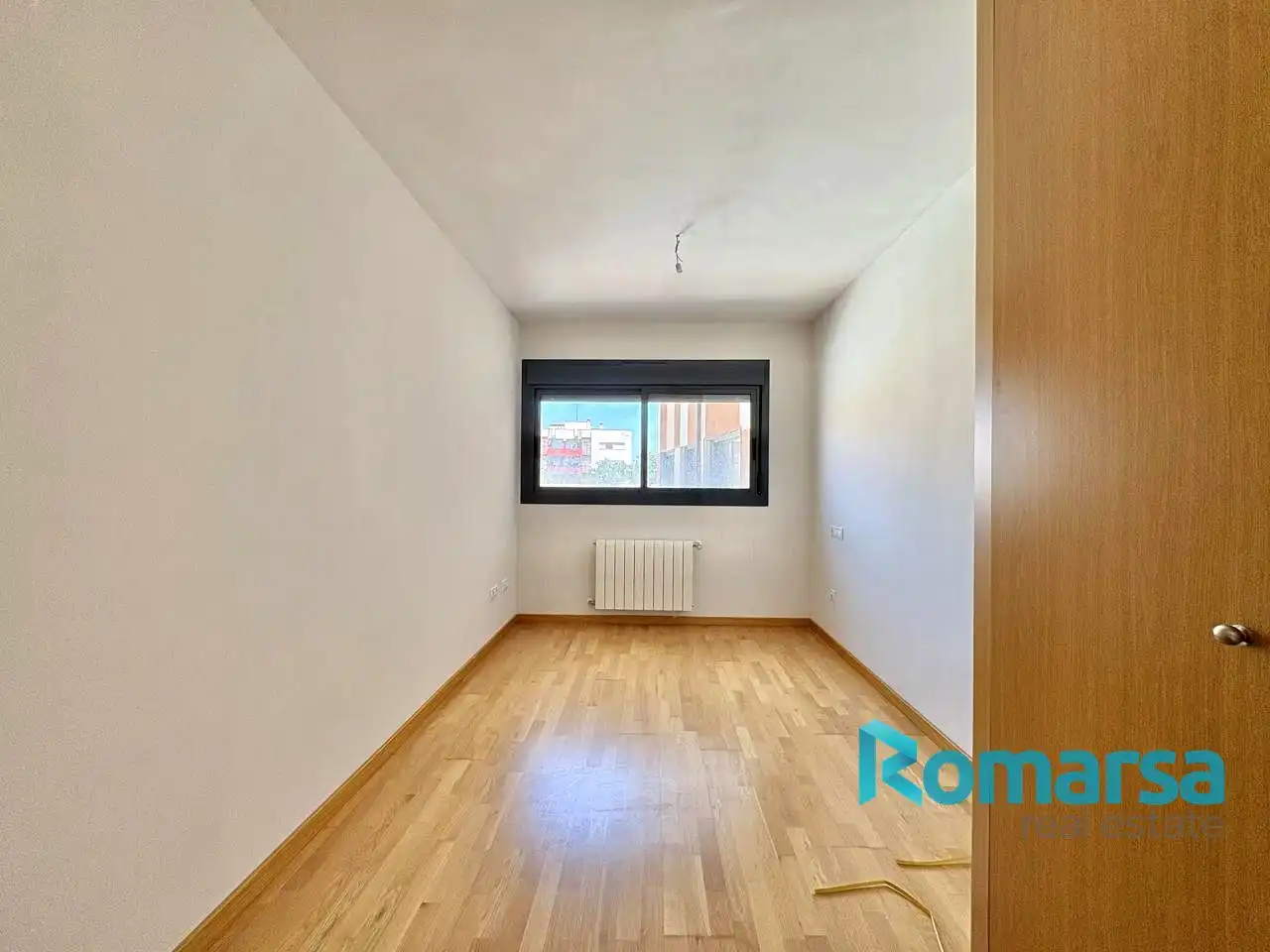 Dormitori de Pis en venda en Ávila amb Calefacció, Parquet i Terrassa
