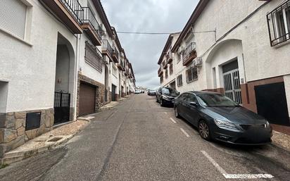 Vista exterior de Casa adosada en venda en Arganda del Rey amb Calefacció, Traster i Balcó
