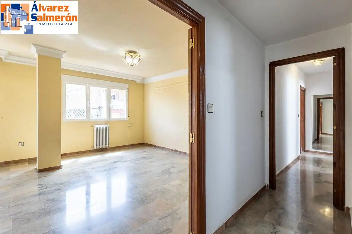 Flat for sale in Granada  with Heating and Terrace