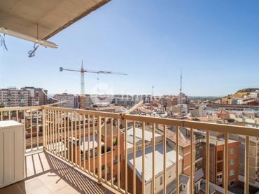 Duplex con balcone in vendita a Avinguda de Catalunya
