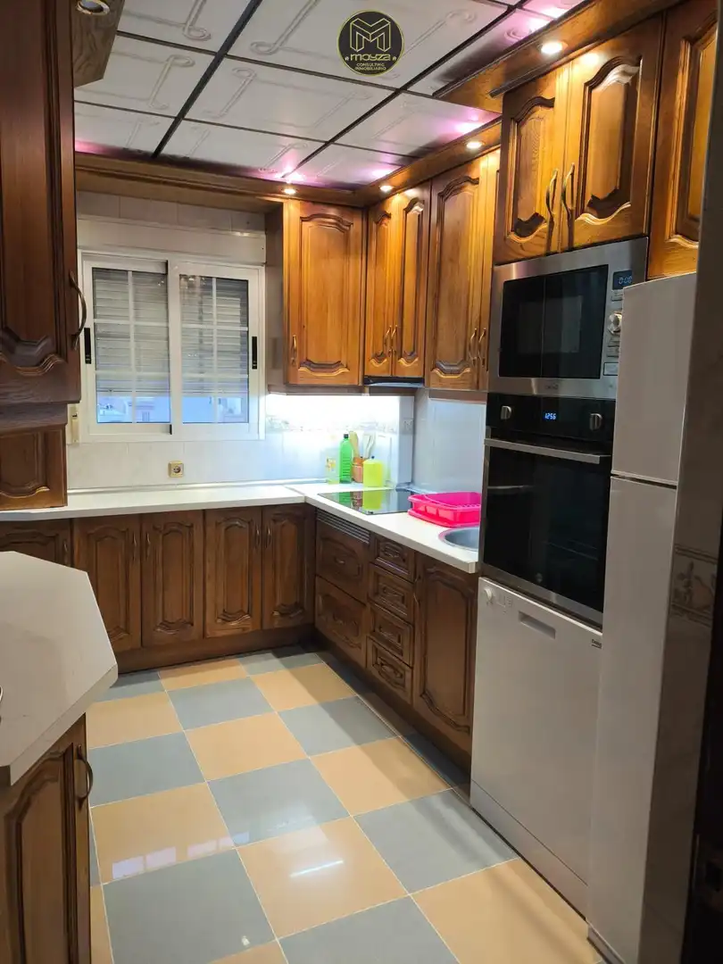 Flat to rent in Hospital, imagen 12