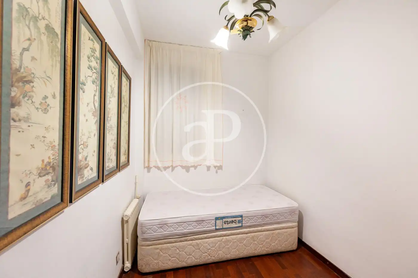 Habitación de Piso de alquiler en Barcelona con Calefacción, Jardín privado y Balcón