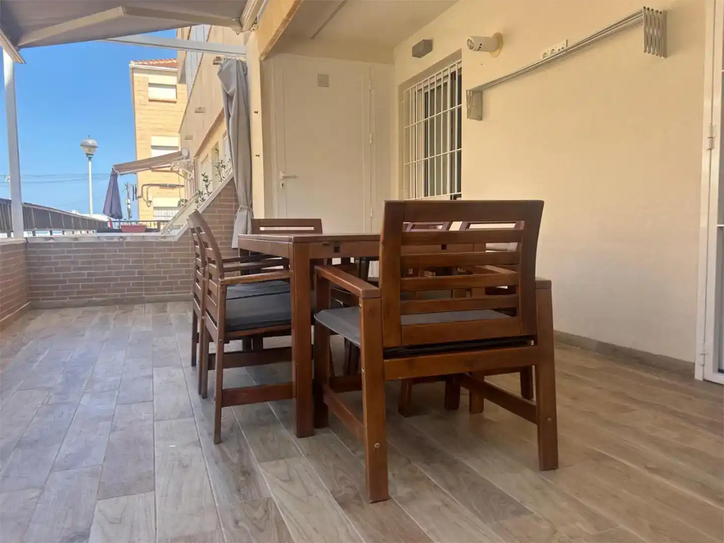 Terrasse von Erdgeschoss zur Miete in Pilar de la Horadada mit Klimaanlage