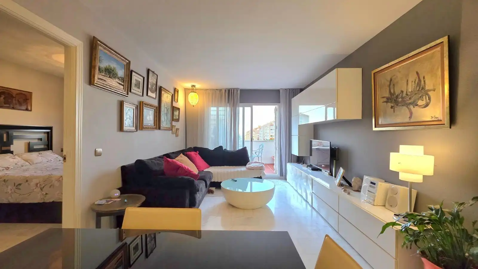 Sala d'estar de Àtic en venda en Rincón de la Victoria amb Aire condicionat, Jardí privat i Terrassa