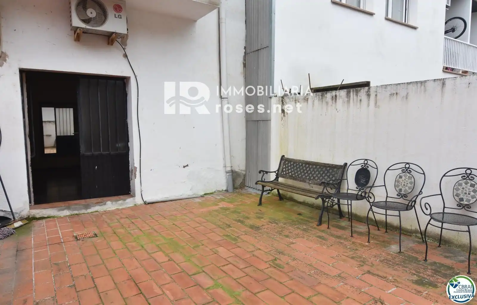 Terrasse von Geschaftsraum zum Verkauf in Roses mit Klimaanlage