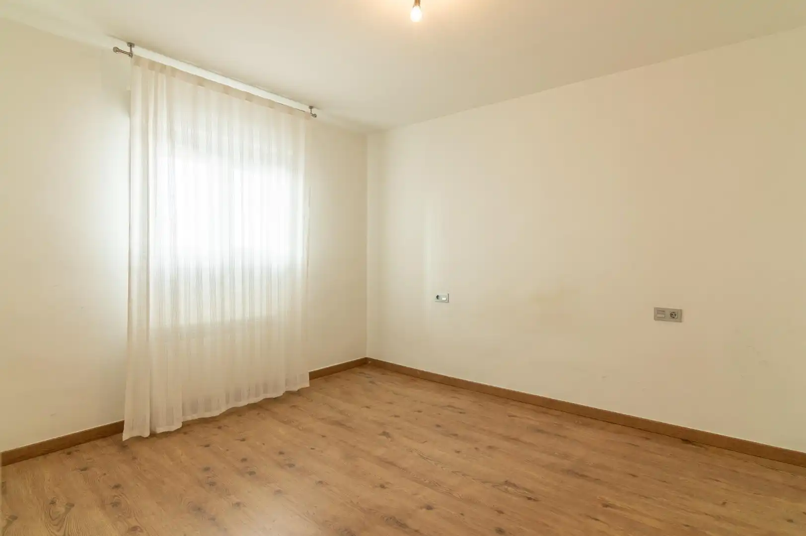 Dormitori de Pis en venda en  Pamplona / Iruña amb Parquet