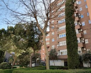 Vista exterior de Pis en venda en Fuenlabrada amb Calefacció, Jardí privat i Forn