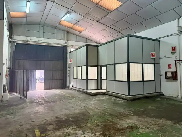 Nau industrial de lloguer en Alaquàs amb Alarma