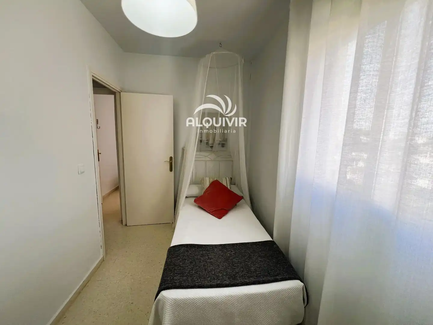 Dormitori de Pis en venda en Almonte amb Terrassa, Piscina i Piscina comunitària