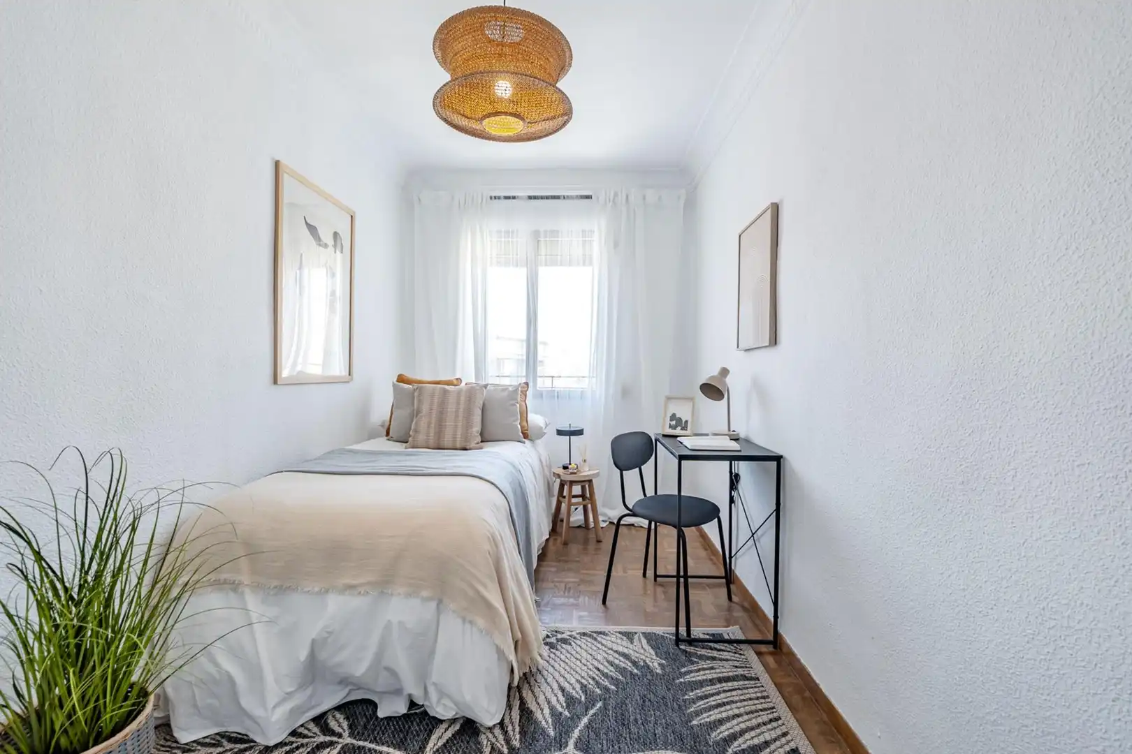 Bedroom of Flat for sale in Madrid  with Air Conditioner, Terrace and Balcony