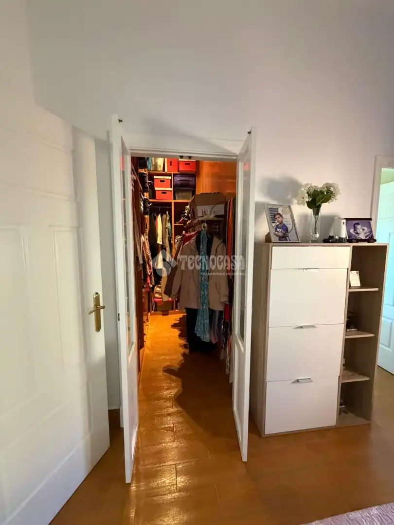 Dormitori de Casa o xalet en venda en Dos Hermanas amb Aire condicionat