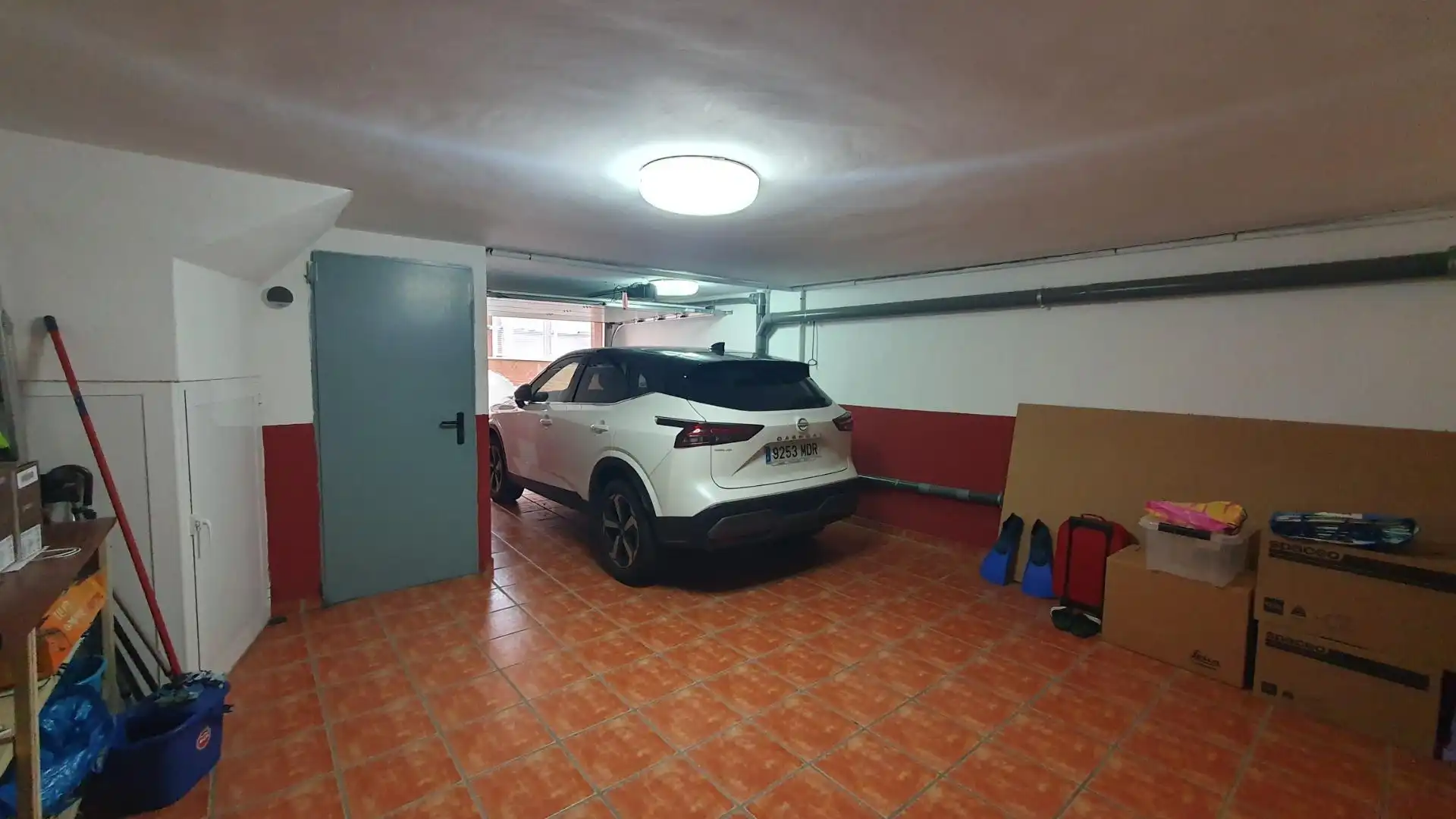 Aparcament de Casa adosada en venda en Alcalá de Henares amb Calefacció, Jardí privat i Traster
