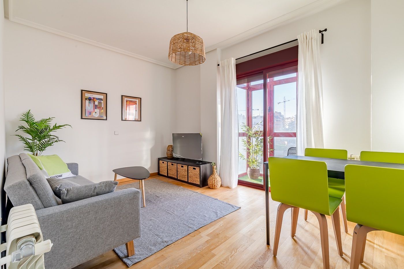 Piso de alquiler en Calle Robledo, Valdeacederas