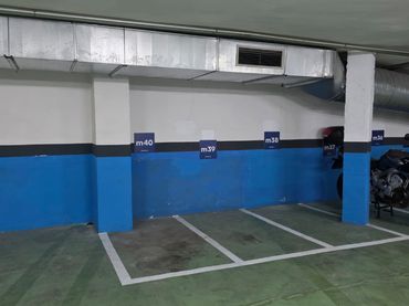 Moto in affitto a Carrer de Nàpols 21