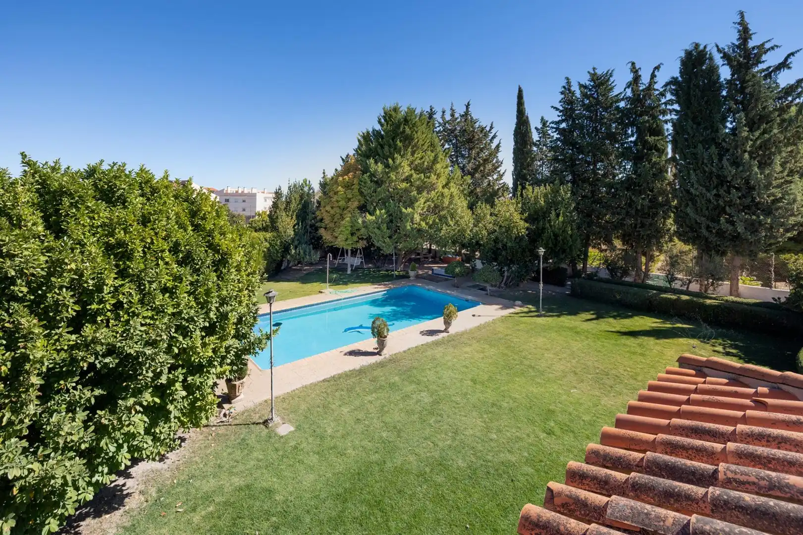 Piscina de Casa o chalet en venta en Baza