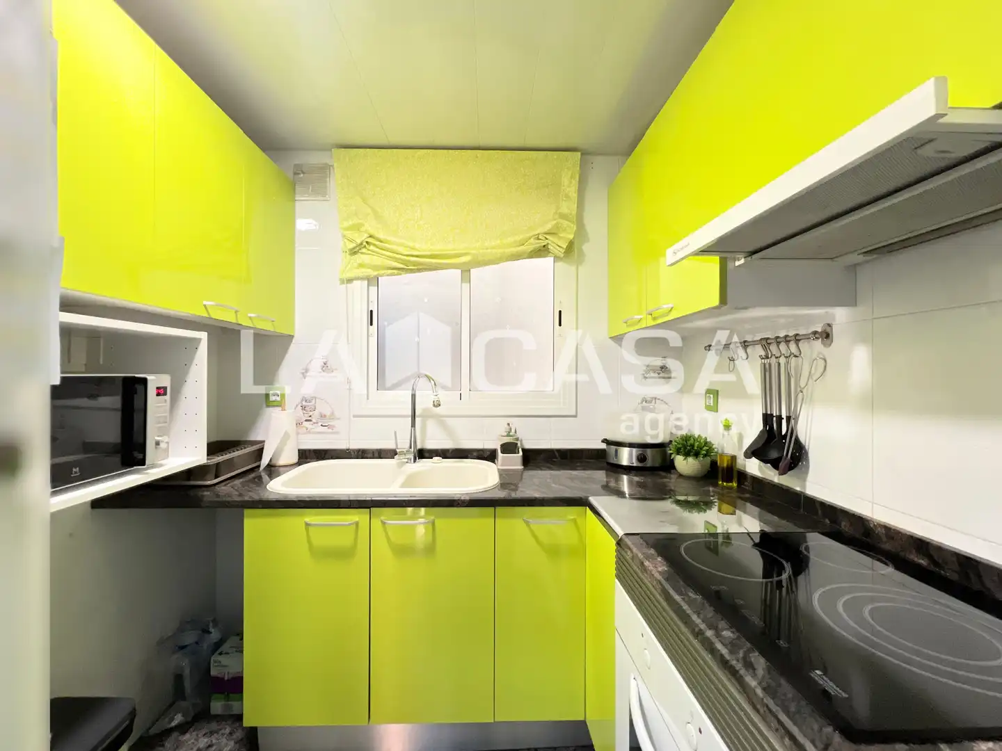 Cocina de Piso en venta en Badalona con Calefacción
