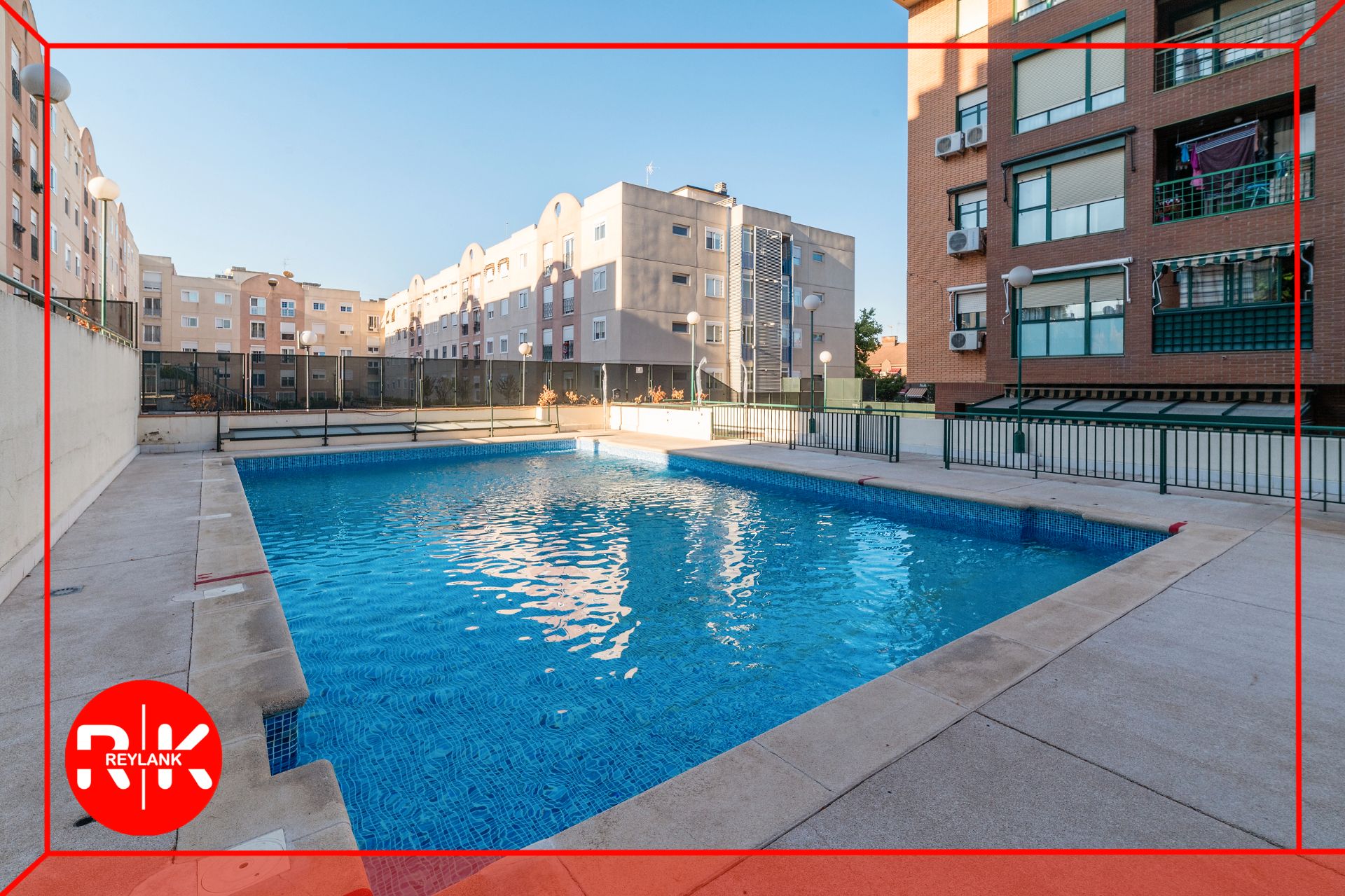 Swimming pool of Flat for sale in San Fernando de Henares  with Air Conditioner, Heating and Parquet flooring