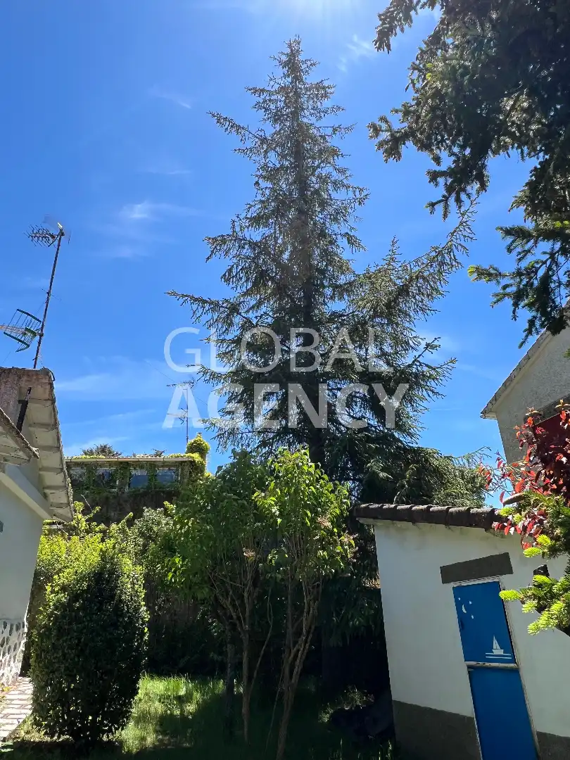 Haus oder Chalet zum Verkauf in Herradón de Pinares mit Heizung, Privatgarten und Terrasse