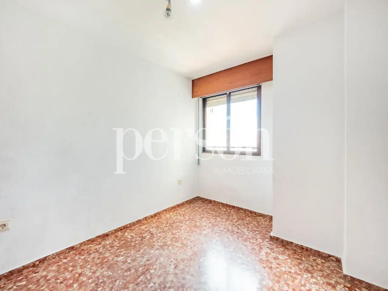 Habitación de Piso de alquiler en Valencia con Aire acondicionado, Parquet y Amueblado