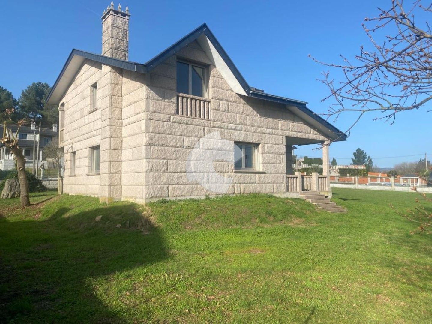 Exterior view of House or chalet for sale in Coles  with Private garden