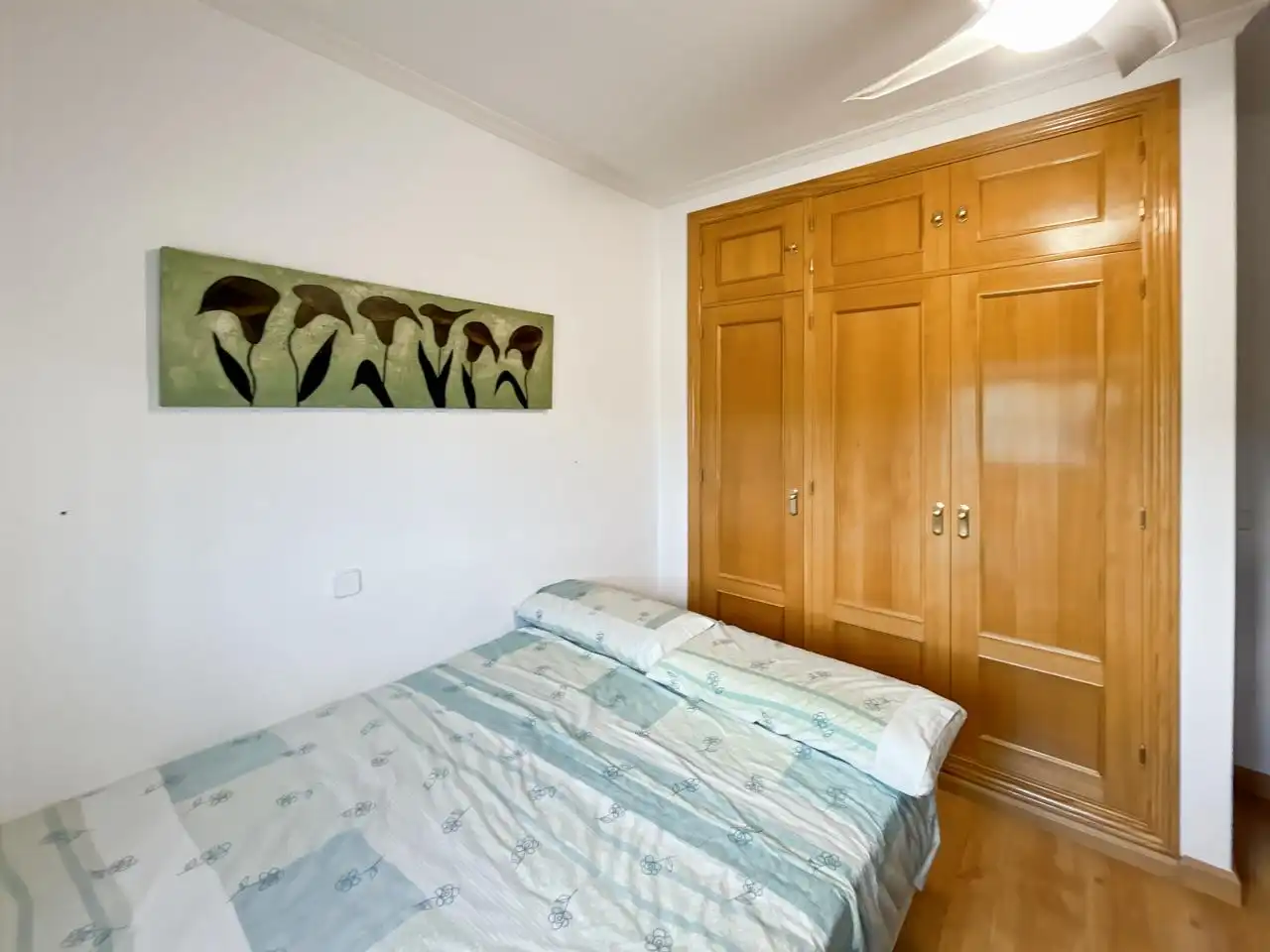 Dormitori de Casa adosada en venda en Valdelaguna amb Calefacció, Jardí privat i Terrassa