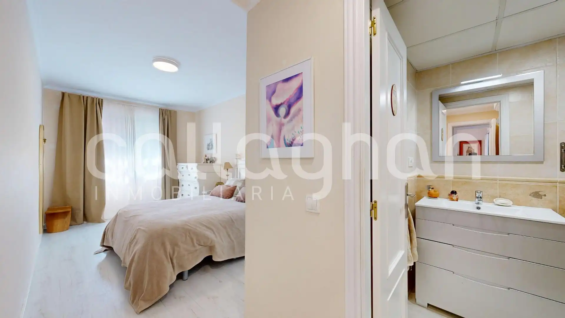 Bedroom of Ground floor for sale in Valencia  with Air Conditioner, Private garden and Storage room