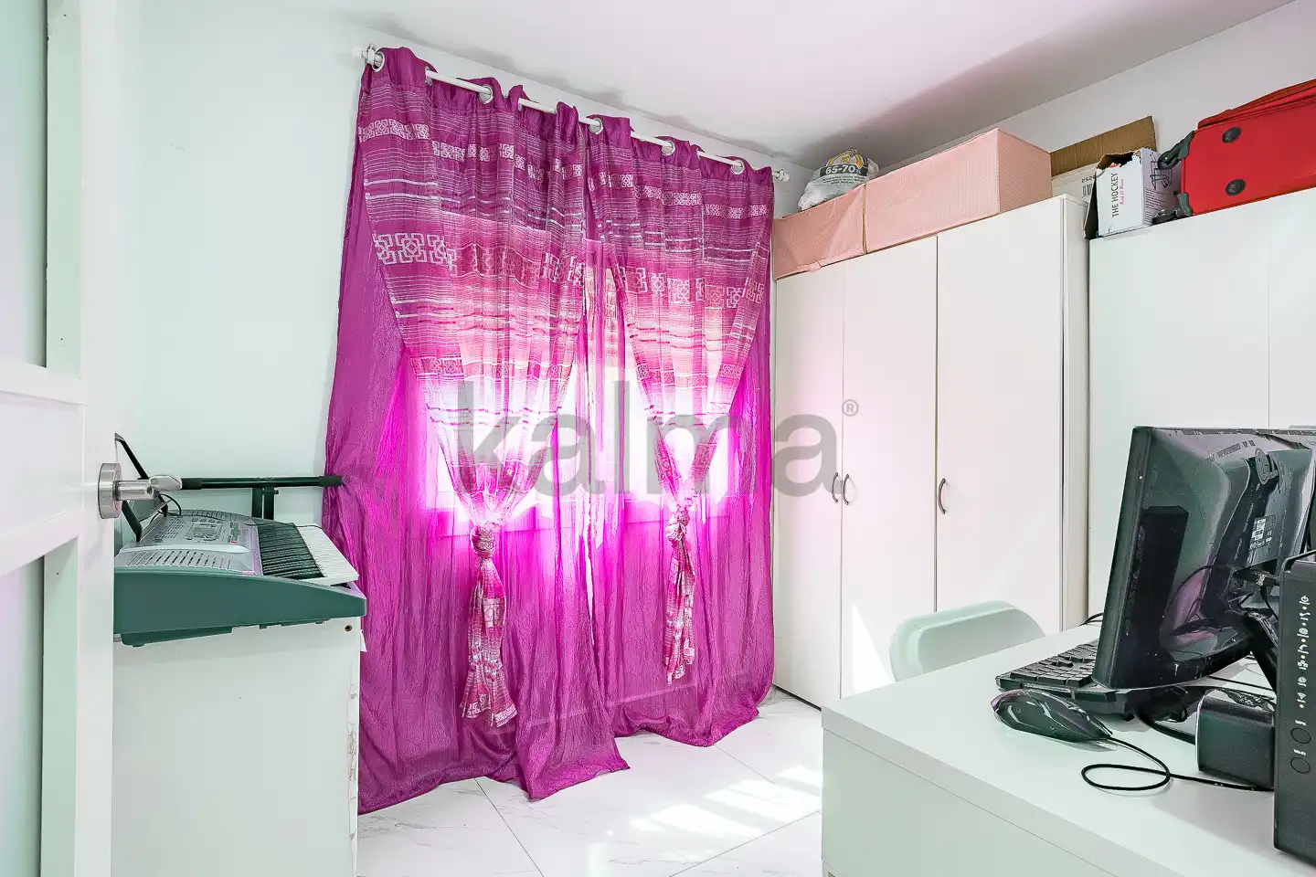 Habitación de Piso en venta en Santa Coloma de Gramenet con Aire acondicionado, Calefacción y Amueblado