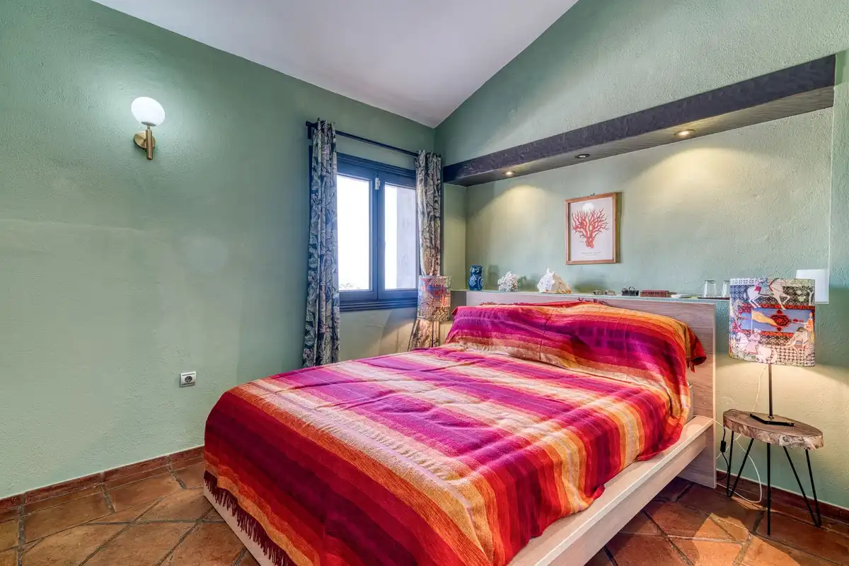 Dormitori de Casa o xalet en venda en Casares amb Aire condicionat, Jardí privat i Terrassa