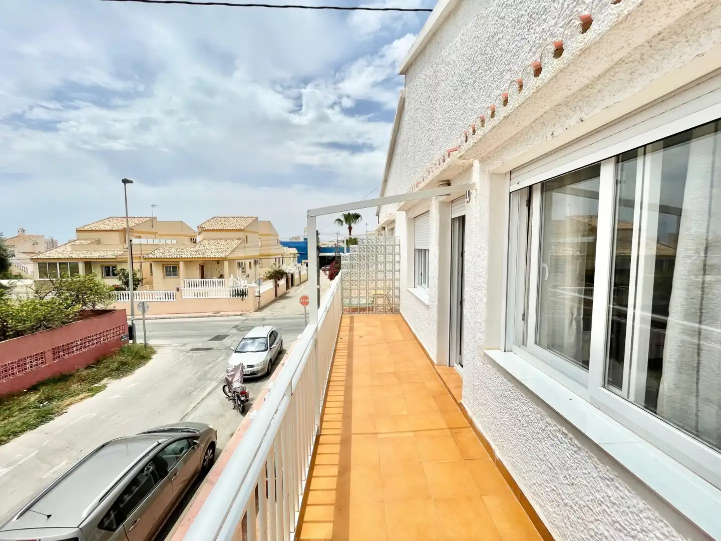 Vista exterior de Apartamento de alquiler en Torrevieja con Aire acondicionado, Calefacción y Terraza