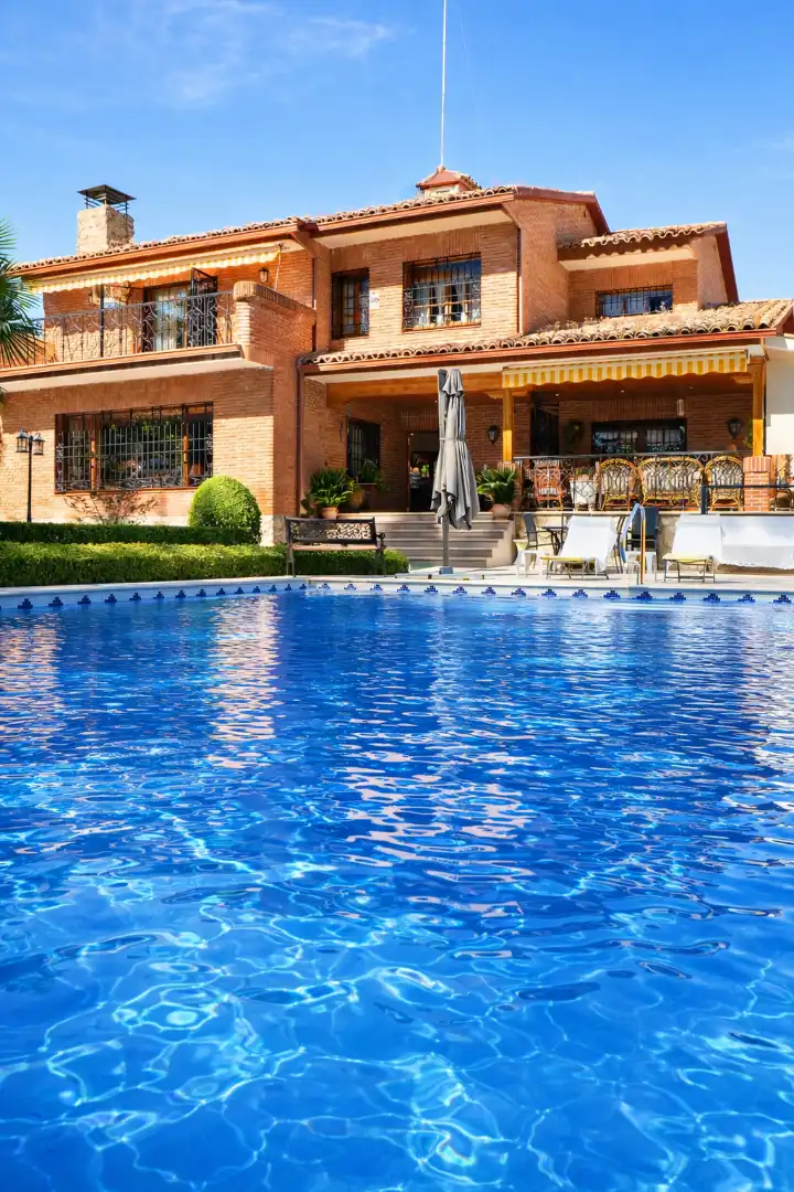Piscina de Casa o chalet en venta en Aranjuez con Aire acondicionado, Calefacción y Jardín privado