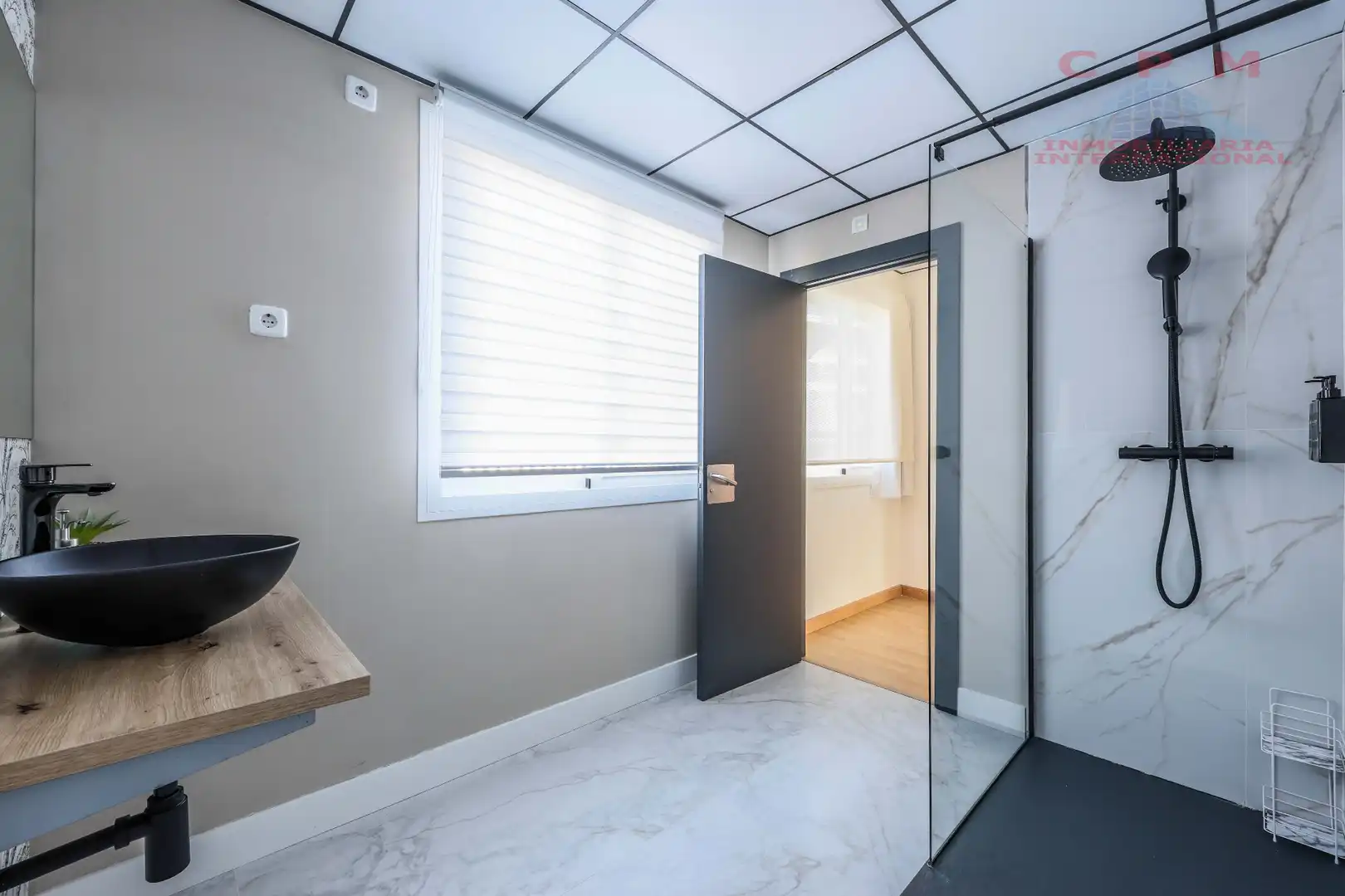 Bathroom of Duplexes for rent in Alcobendas  with Air Conditioner, Heating and Parquet flooring