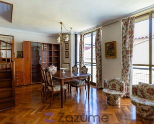 Dining room of Duplex to rent in  Madrid Capital  with Air Conditioner, Heating and Parquet flooring
