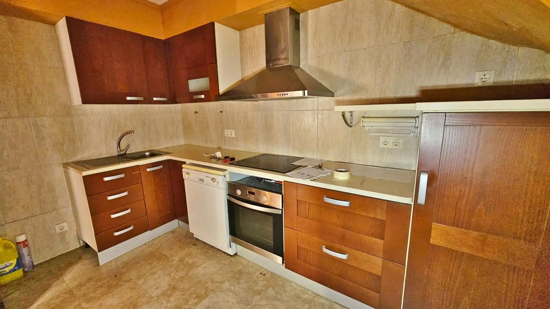 Cuina de Casa o xalet en venda en Olot amb Aire condicionat, Calefacció i Parquet