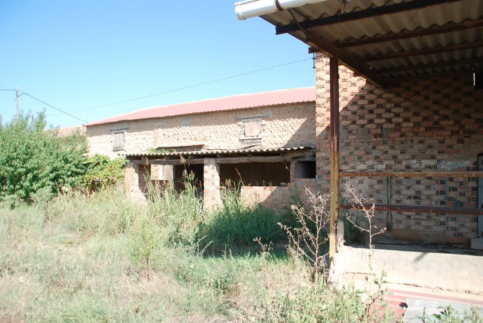 Vista exterior de Local en venda en Pueyo de Santa Cruz