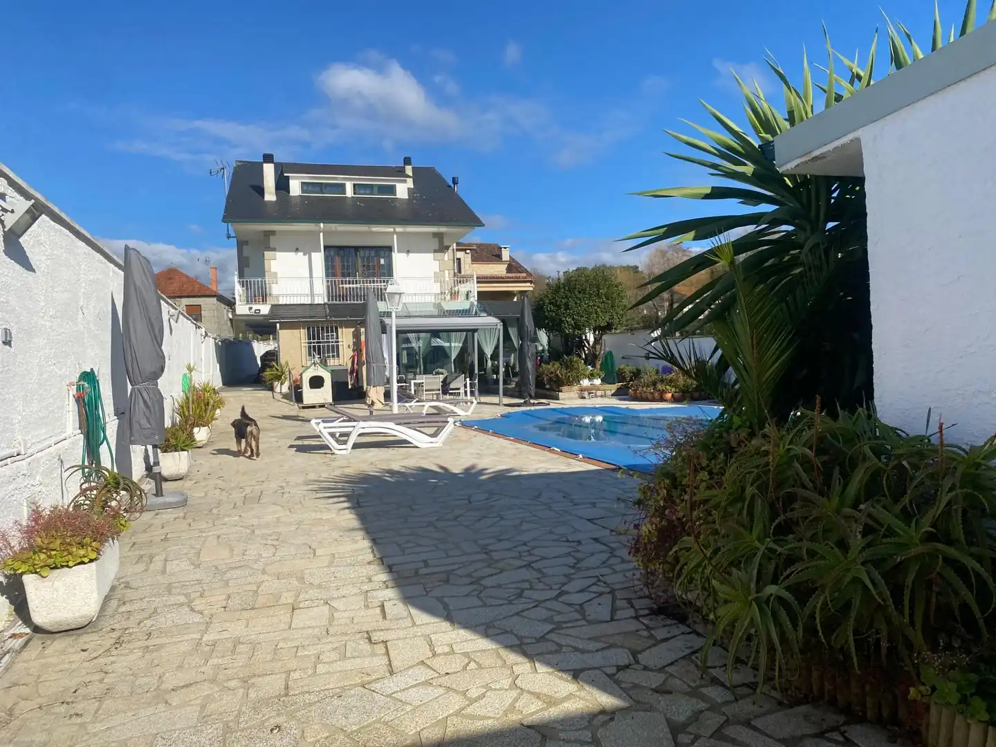 Piscina de Casa o chalet en venta en Vilagarcía de Arousa con Calefacción, Jardín privado y Parquet