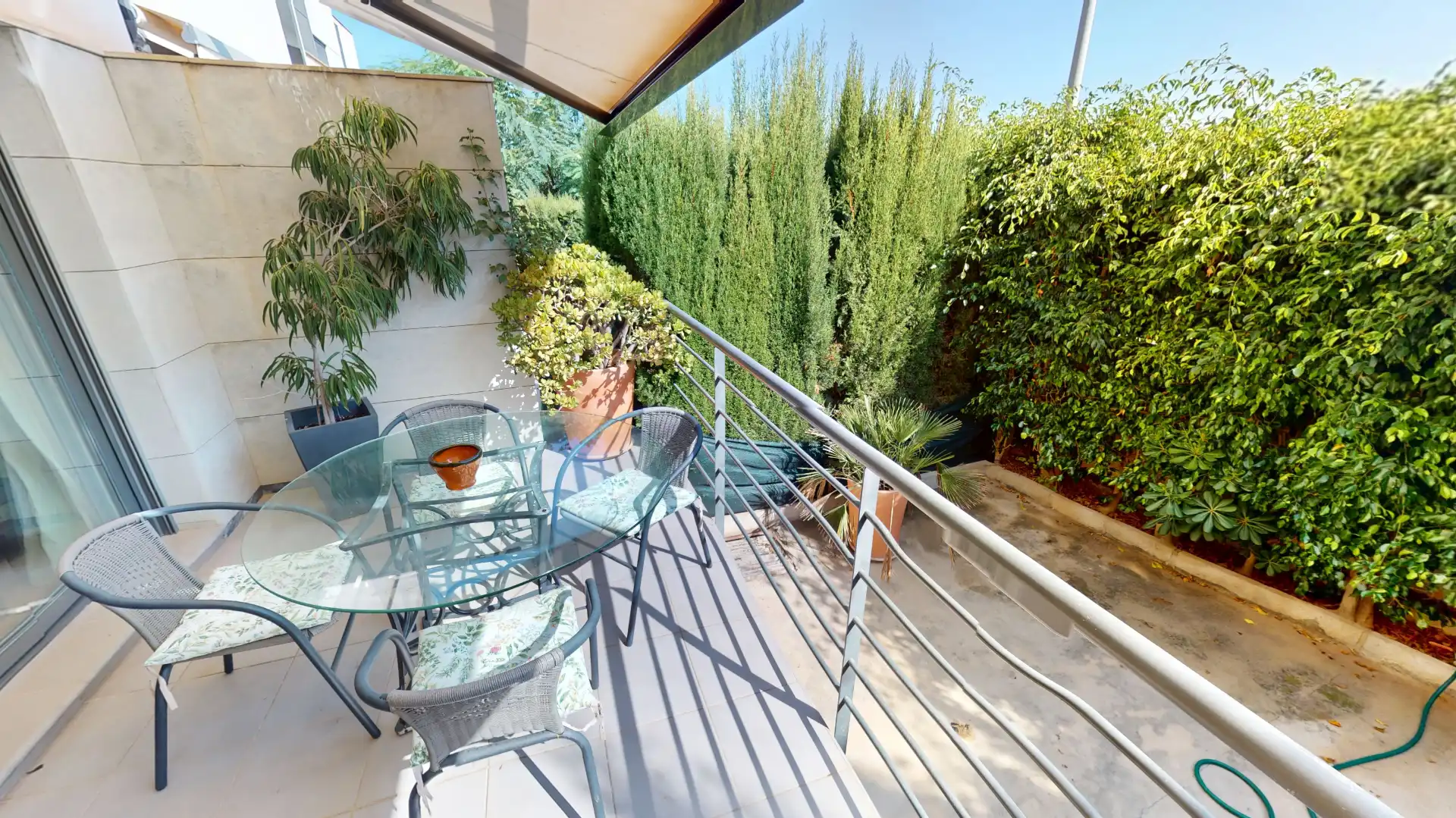 Terrassa de Casa o xalet en venda en El Campello amb Aire condicionat, Calefacció i Jardí privat