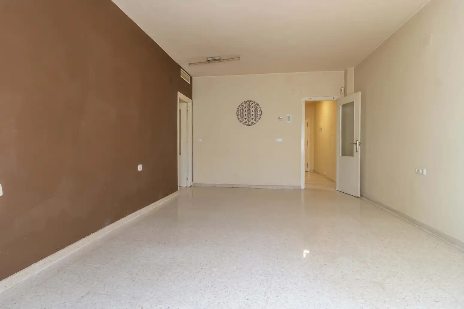 Flat for sale in Sevilla  with Air Conditioner and Storage room